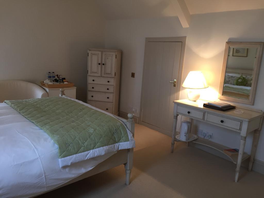 Church House Couette-café 5*