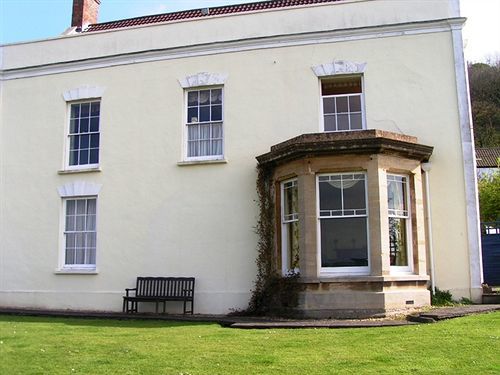 Church House 5*